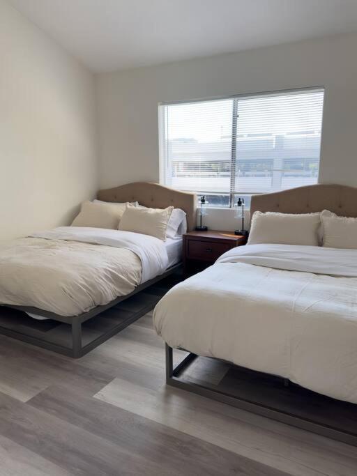 Modern Retreat 1 Mi. From Disney Anaheim Exterior photo
